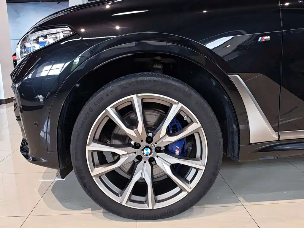 BMW X7 — миниатюра 9