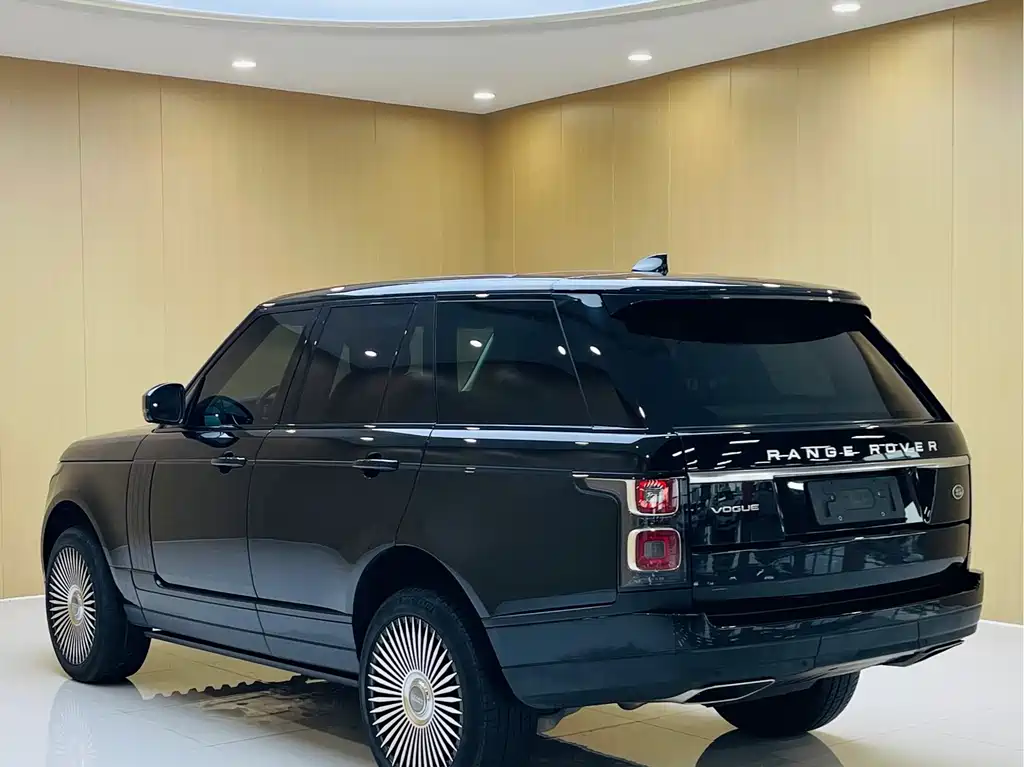 Land Rover Range Rover — миниатюра 7