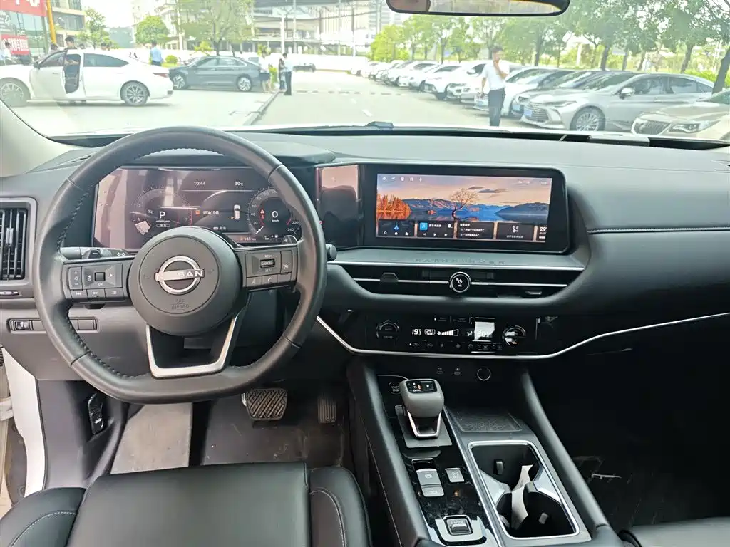 Nissan Teramont — миниатюра 6