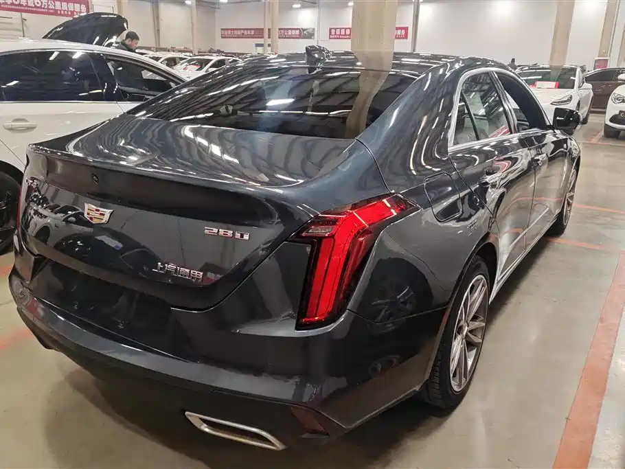 CADILLAC CT4