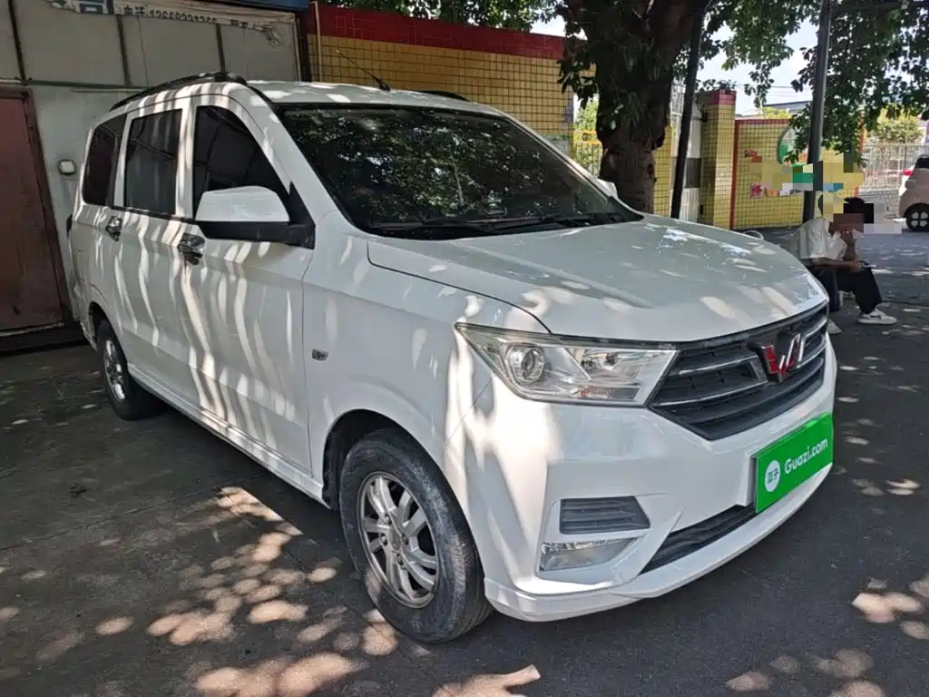 Wuling Hongguang — миниатюра 4