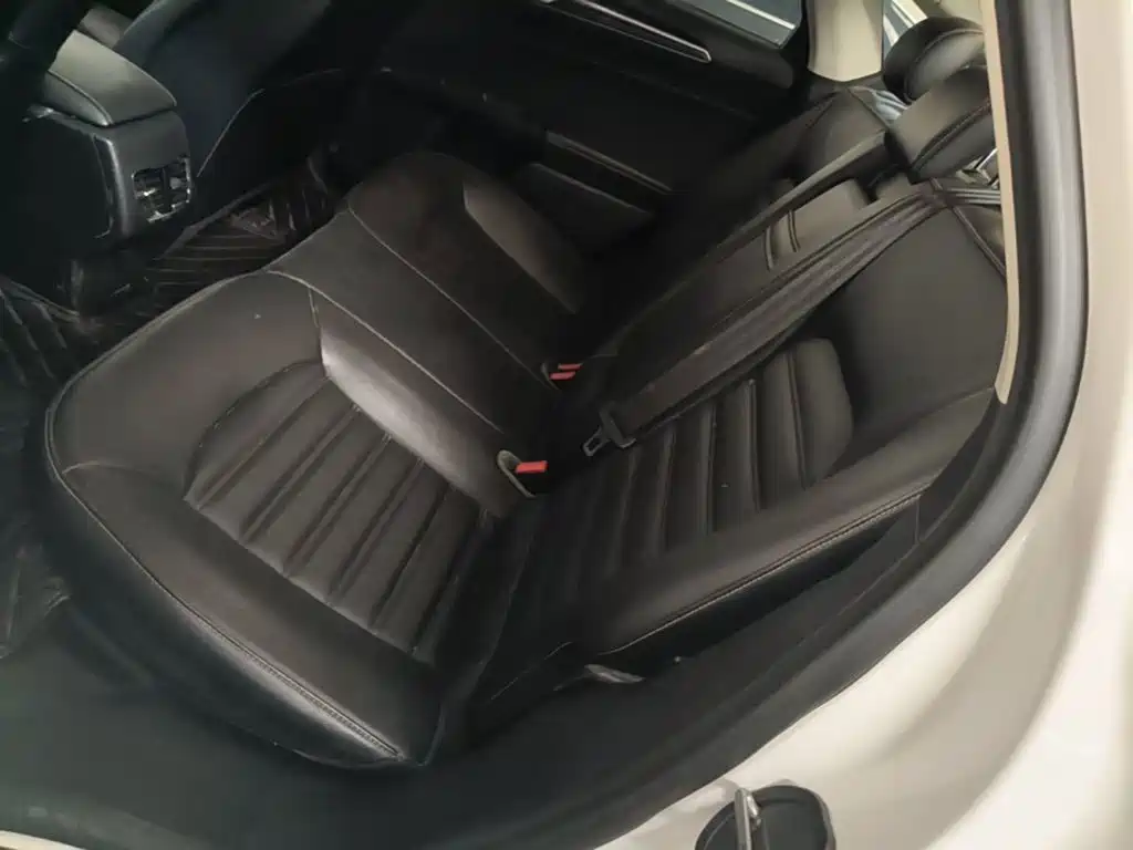 Ford Mondeo — миниатюра 17