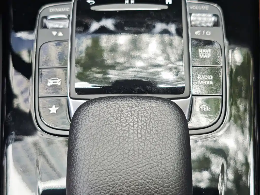 Mercedes-Benz A-Class — миниатюра 11