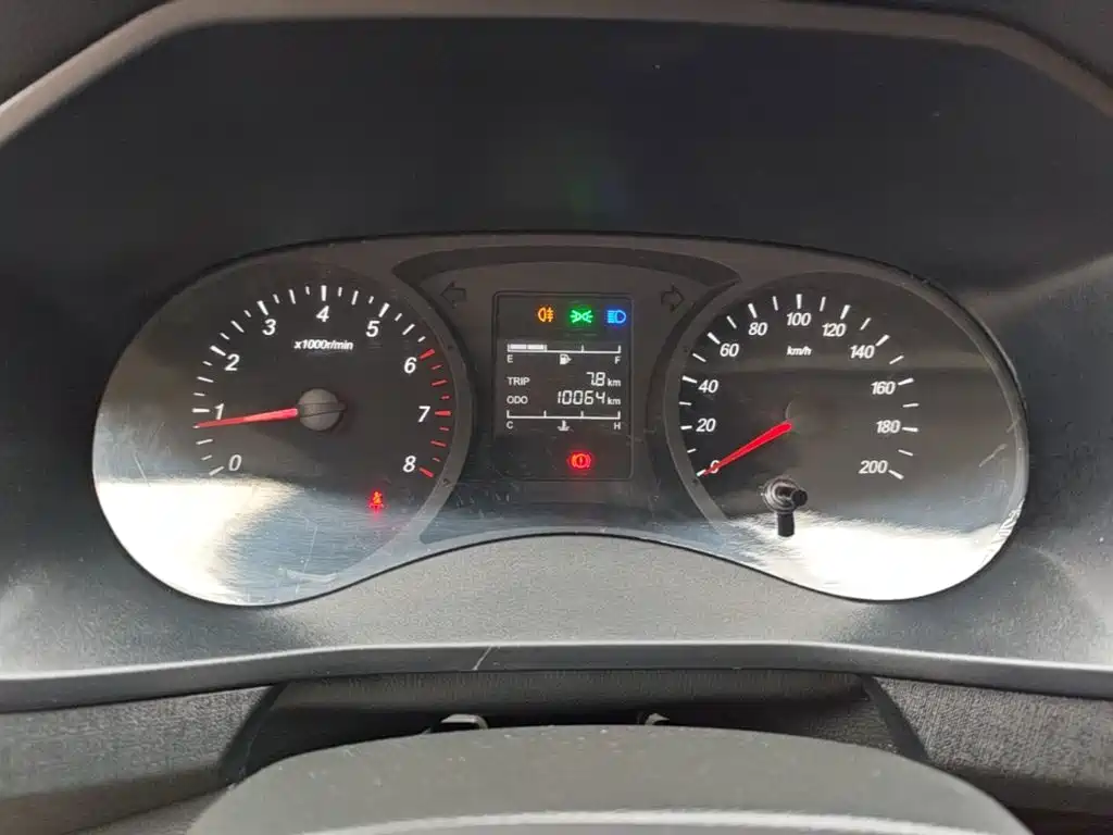 Wuling Hongguang PLUS — миниатюра 12