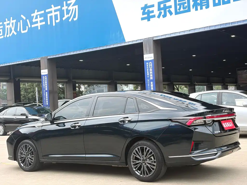 Dongfeng Aeolus Yixuan Max MAX 2023 1.5T