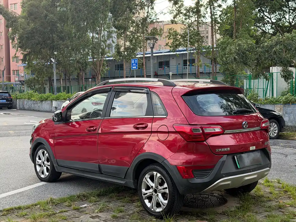 BAIC New Energy EX — миниатюра 6