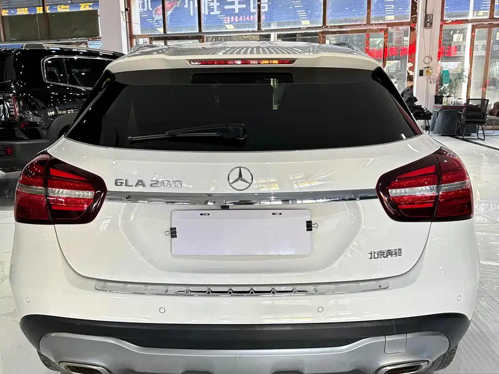 Mercedes-Benz GLA 2018 GLA 200 Fashion