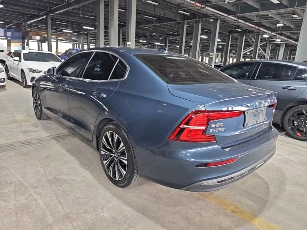 Volvo S60 — миниатюра 5
