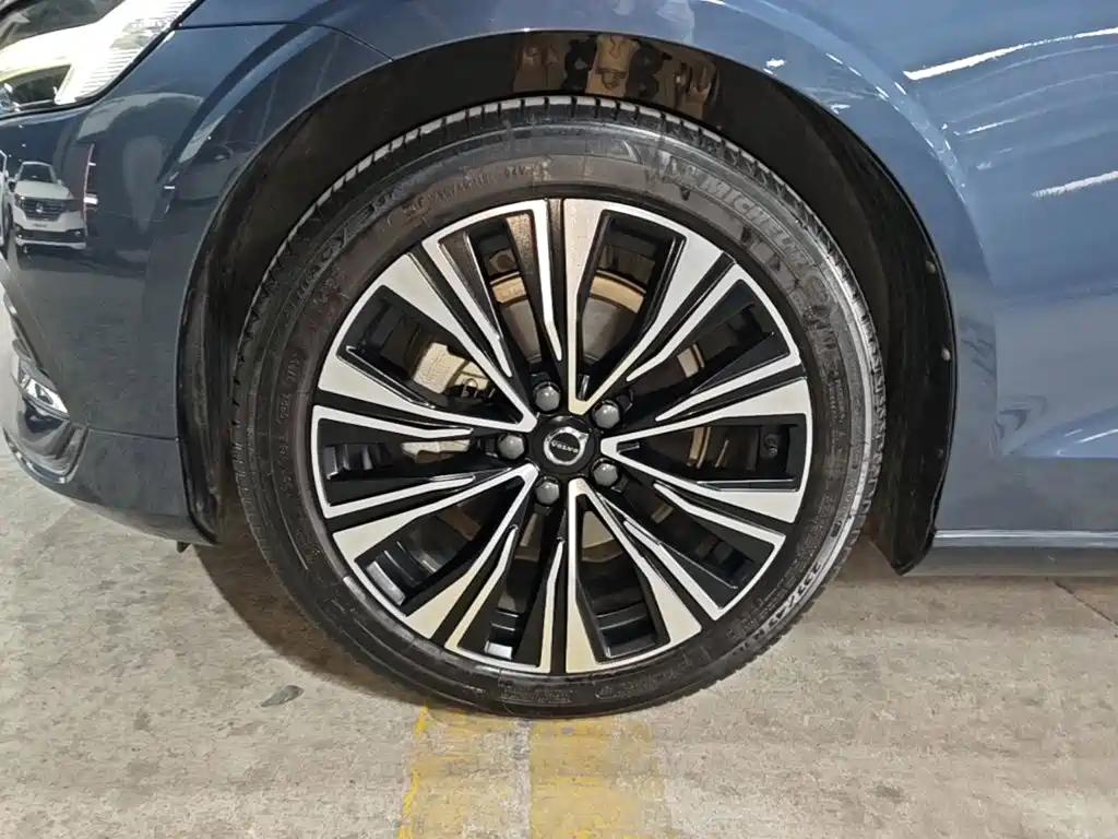 Volvo S60 — миниатюра 23