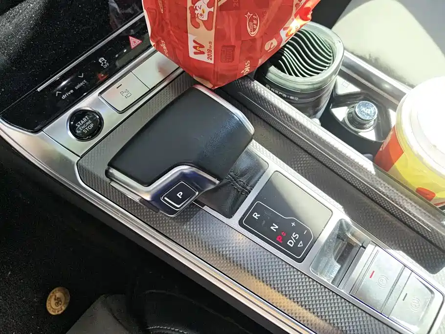 Audi A6L — миниатюра 16