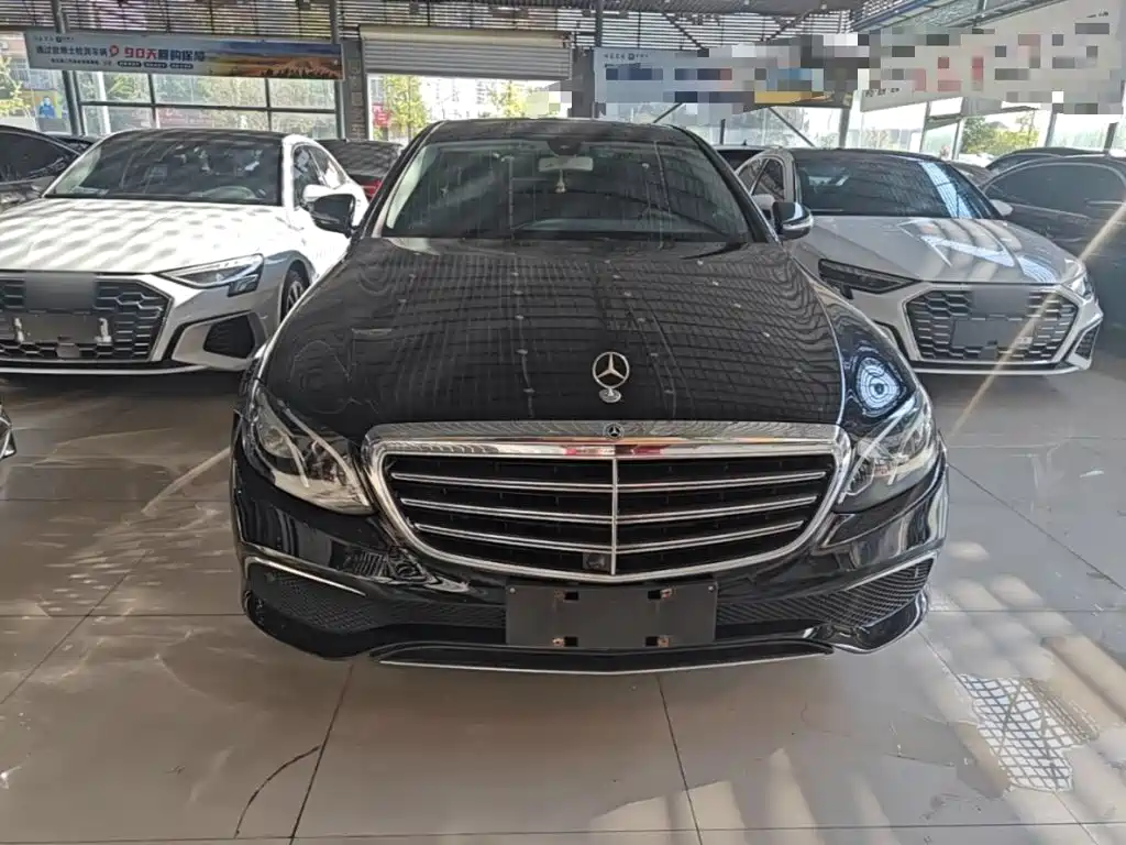 Mercedes-Benz E-Class — миниатюра 3