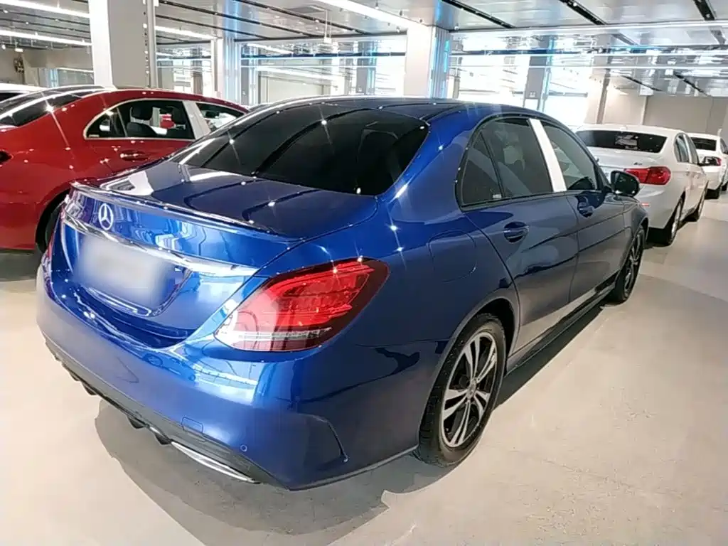 Mercedes-Benz C-Class — миниатюра 7