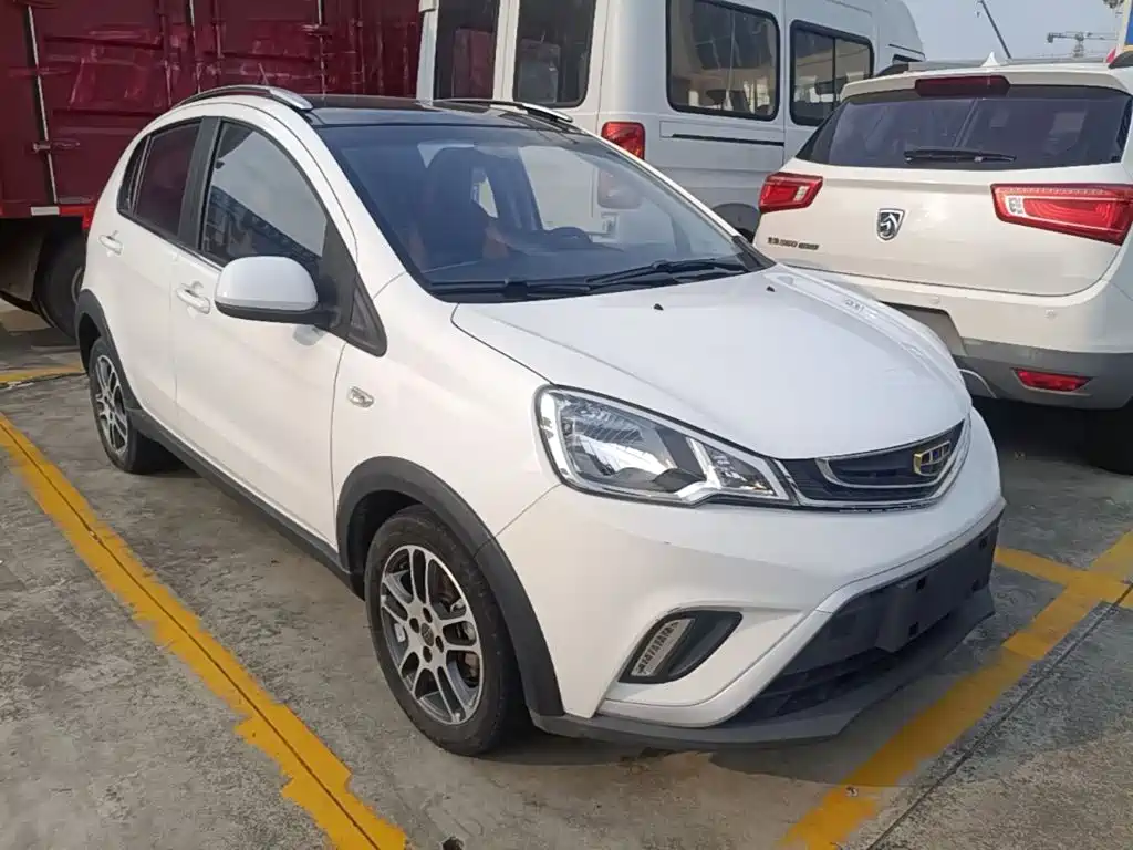 Geely Vision X1 — миниатюра 4