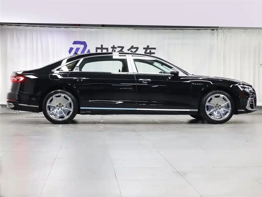 Audi A8 2025 A8L Horch 55TFSI