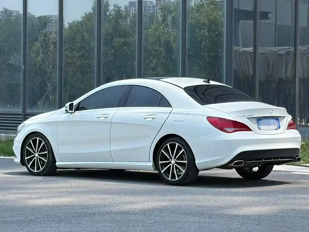 Mercedes-Benz CLA 2015 CLA 200