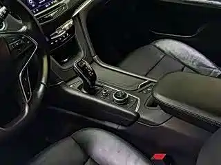 Cadillac XT5 — миниатюра 8