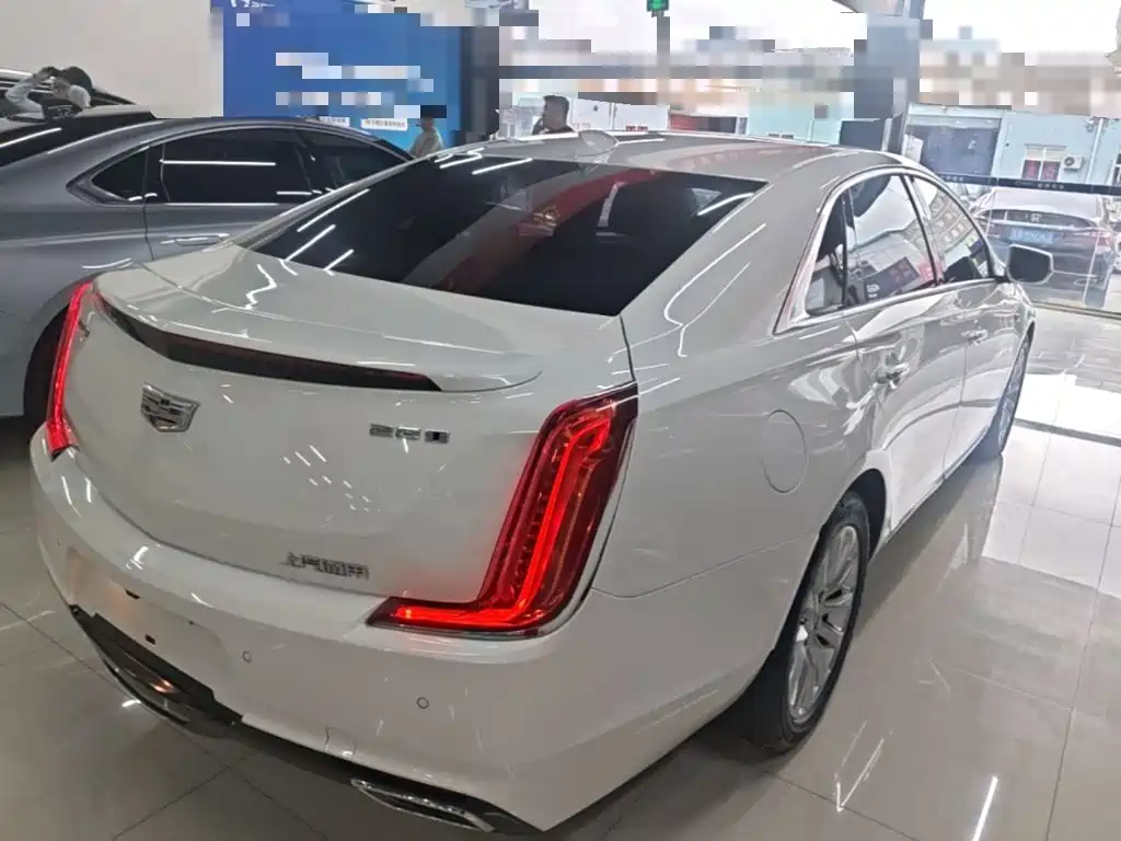 Cadillac XTS — миниатюра 7