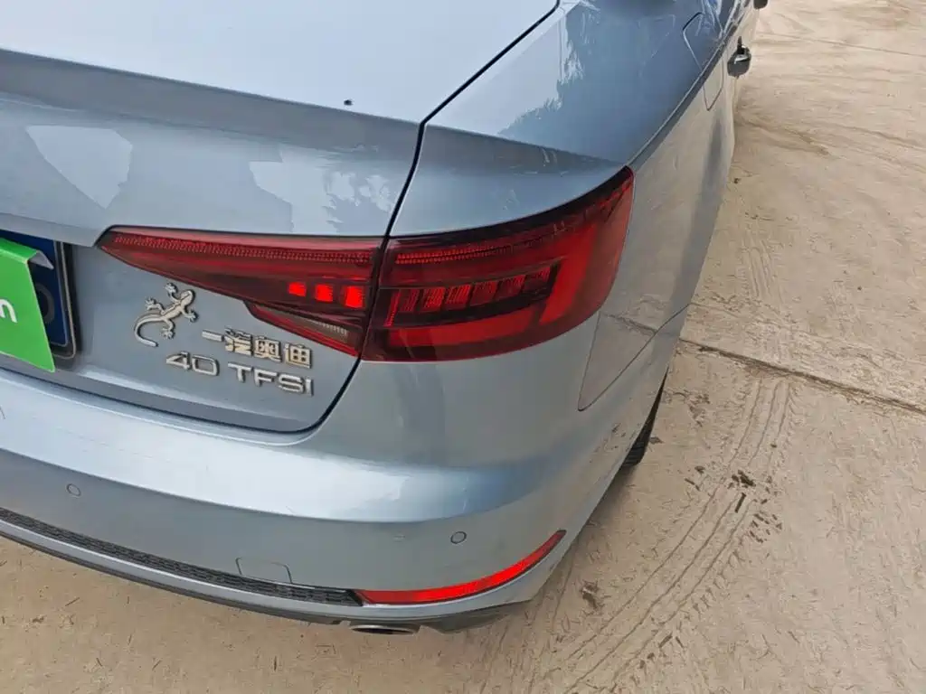 Audi A4L — миниатюра 8