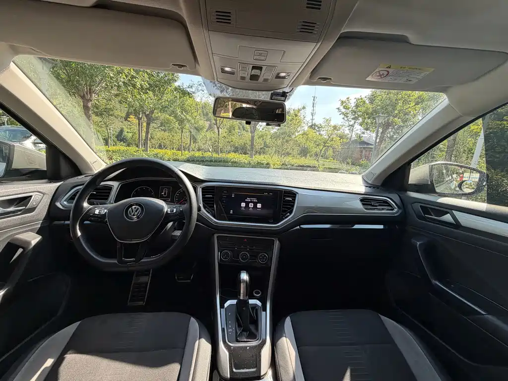 Volkswagen T-Roc — миниатюра 5