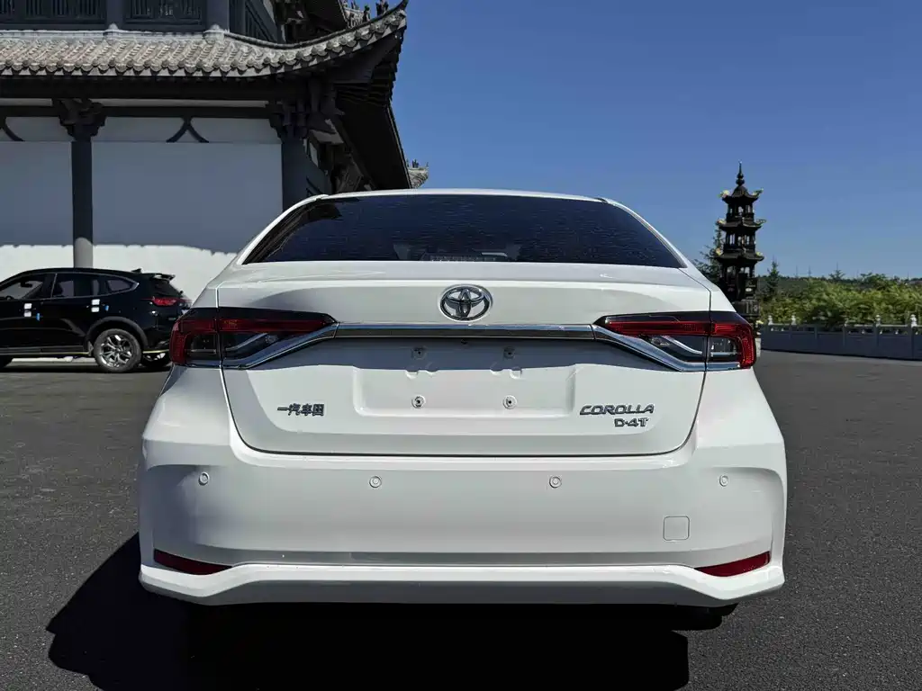 Toyota Corolla — миниатюра 5
