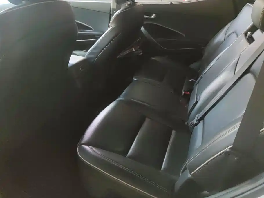 Hyundai Santa Fe — миниатюра 11