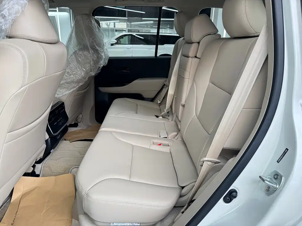 Toyota Land Cruiser 2026 4.0L AT