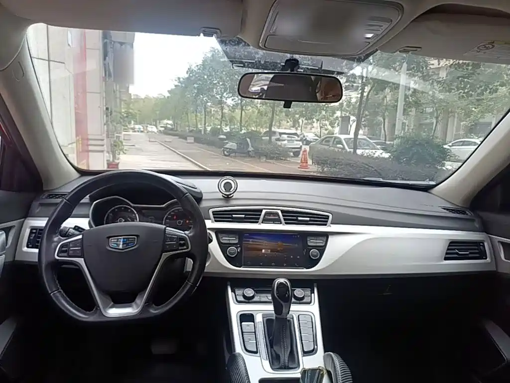 Geely Boyue — миниатюра 10