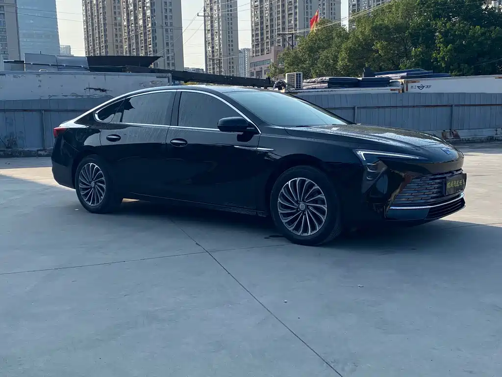 Buick LaCrosse — миниатюра 3