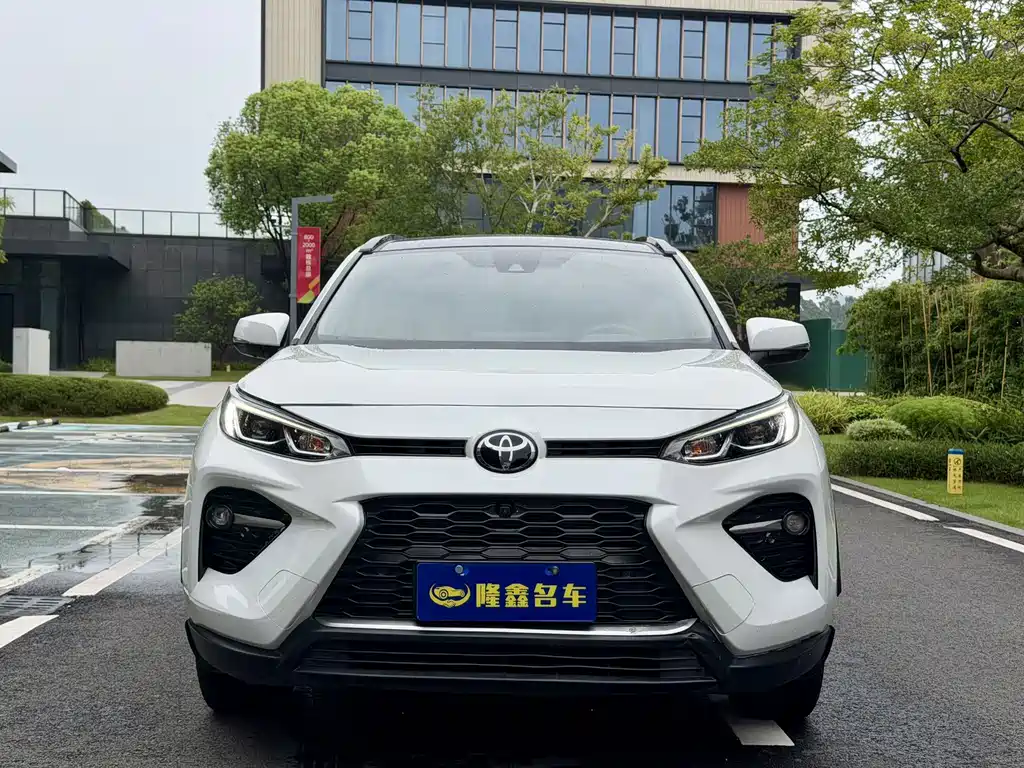 Toyota Wildlander — миниатюра 3
