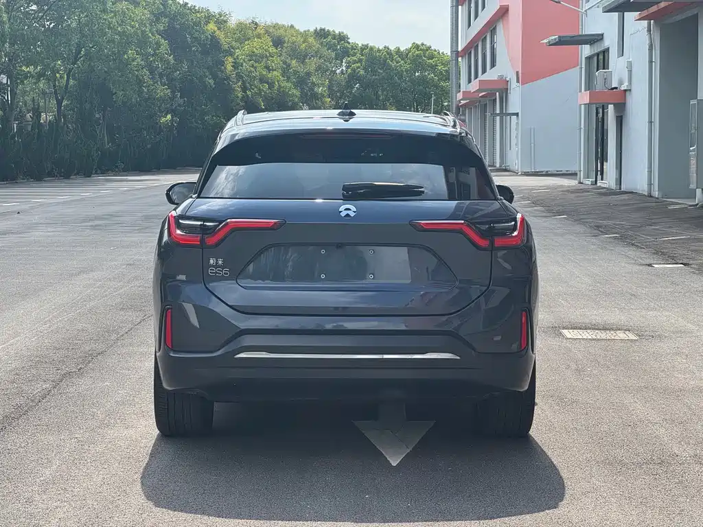 NIO ES6 — миниатюра 24