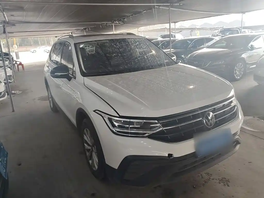 Volkswagen Tiguan L — миниатюра 4