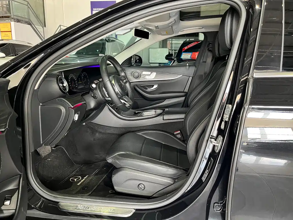 Mercedes-Benz E-Class — миниатюра 6