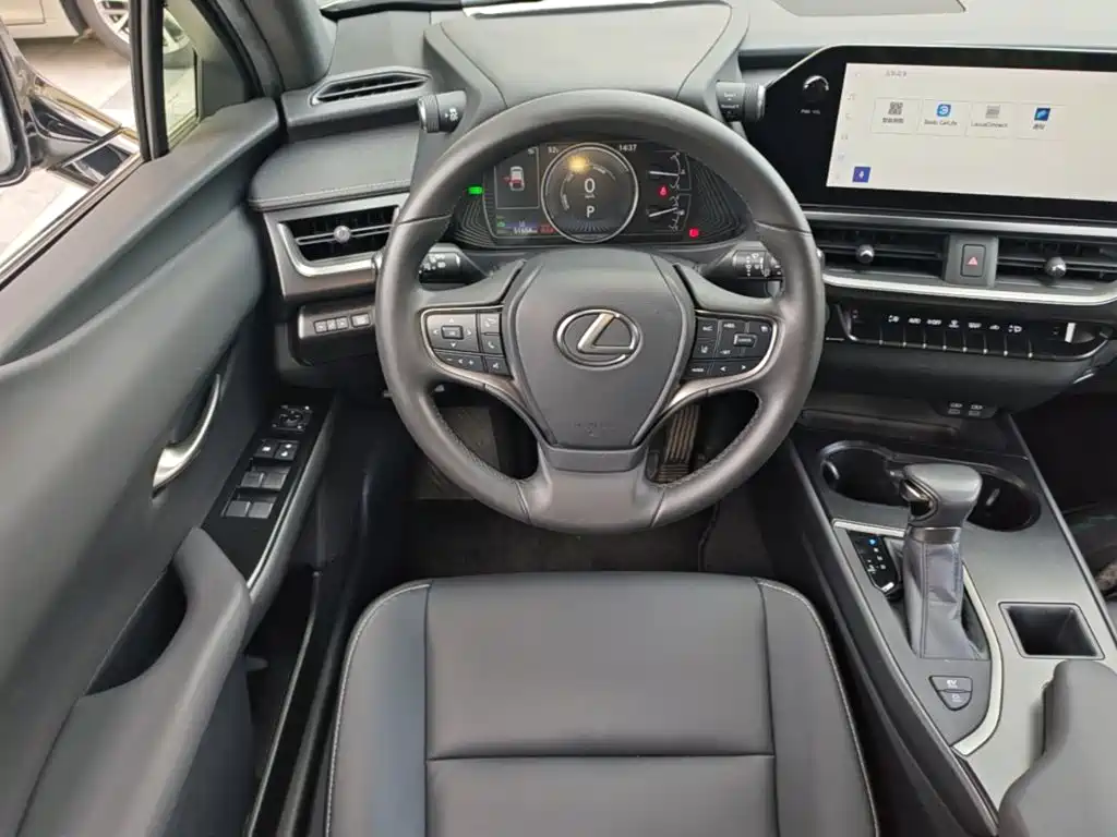 Lexus UX — миниатюра 15