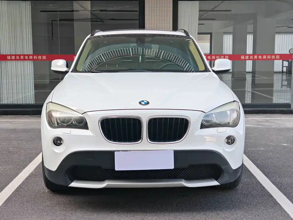 BMW X1 (Import) — миниатюра 2