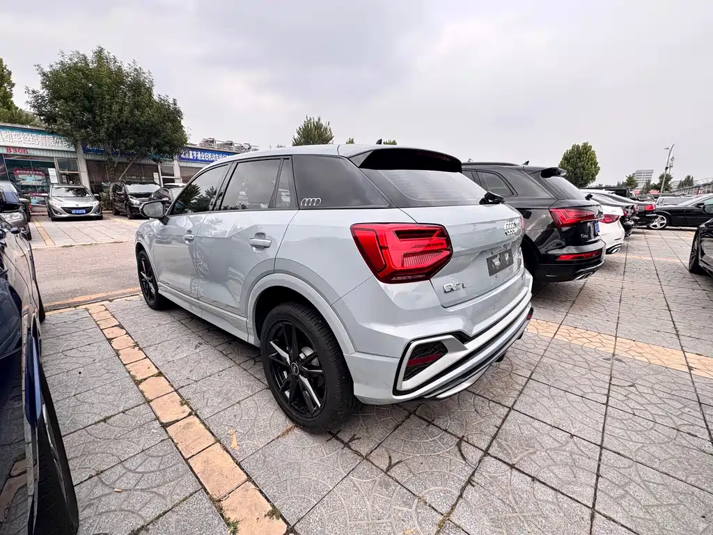 Audi Q2L — миниатюра 2