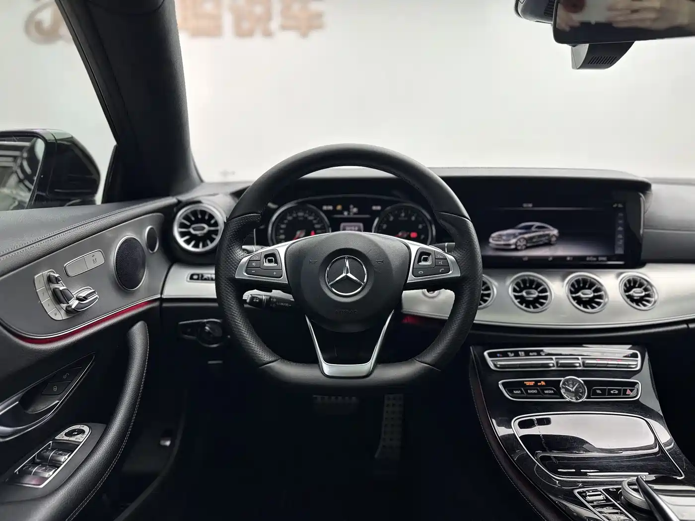 Mercedes-Benz E-Class id 4622675 из Китая 10