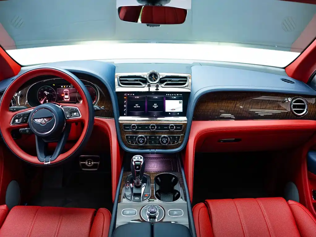 Bentley Bentayga — миниатюра 9
