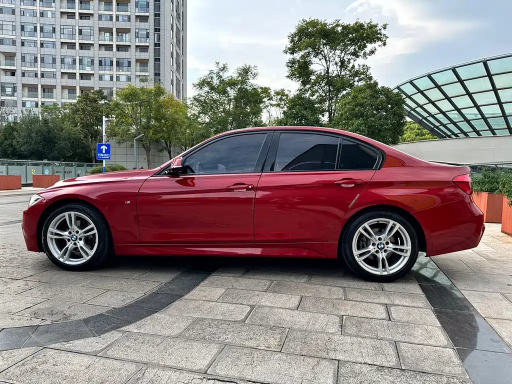 BMW 3 Series — миниатюра 7