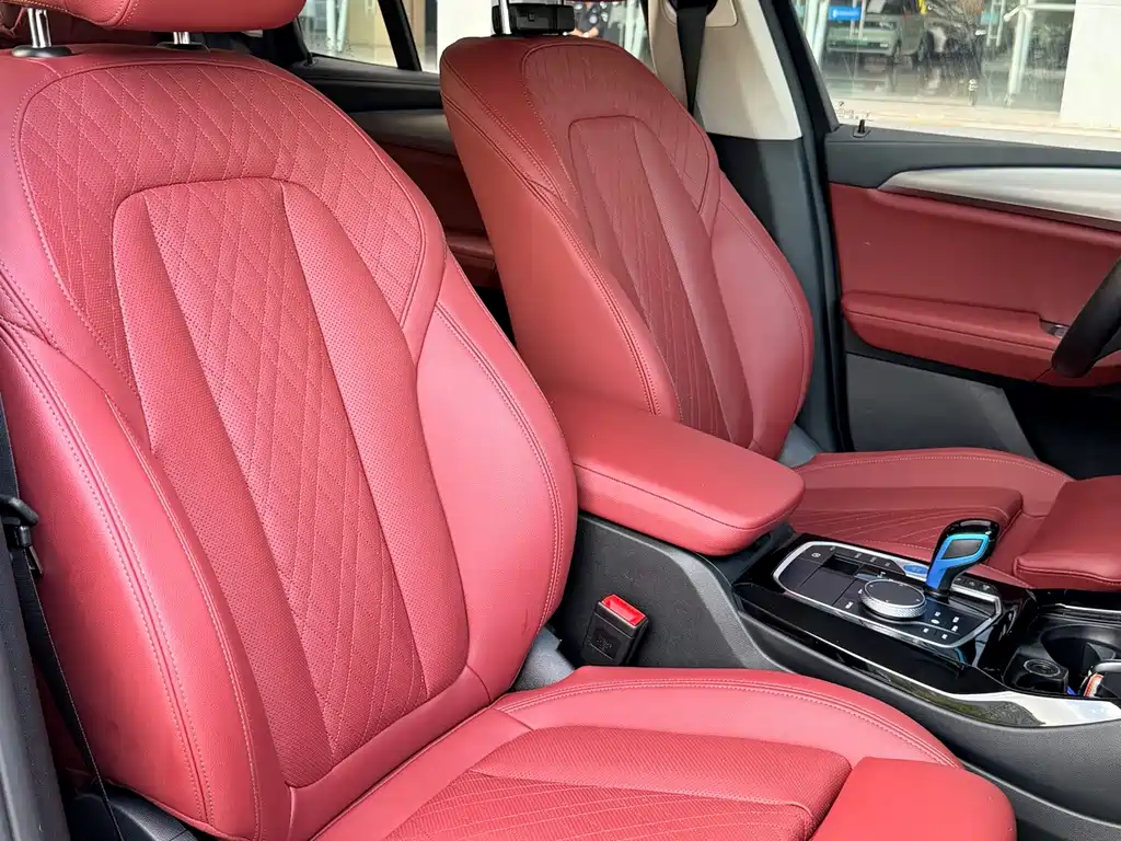 BMW iX3 — миниатюра 9