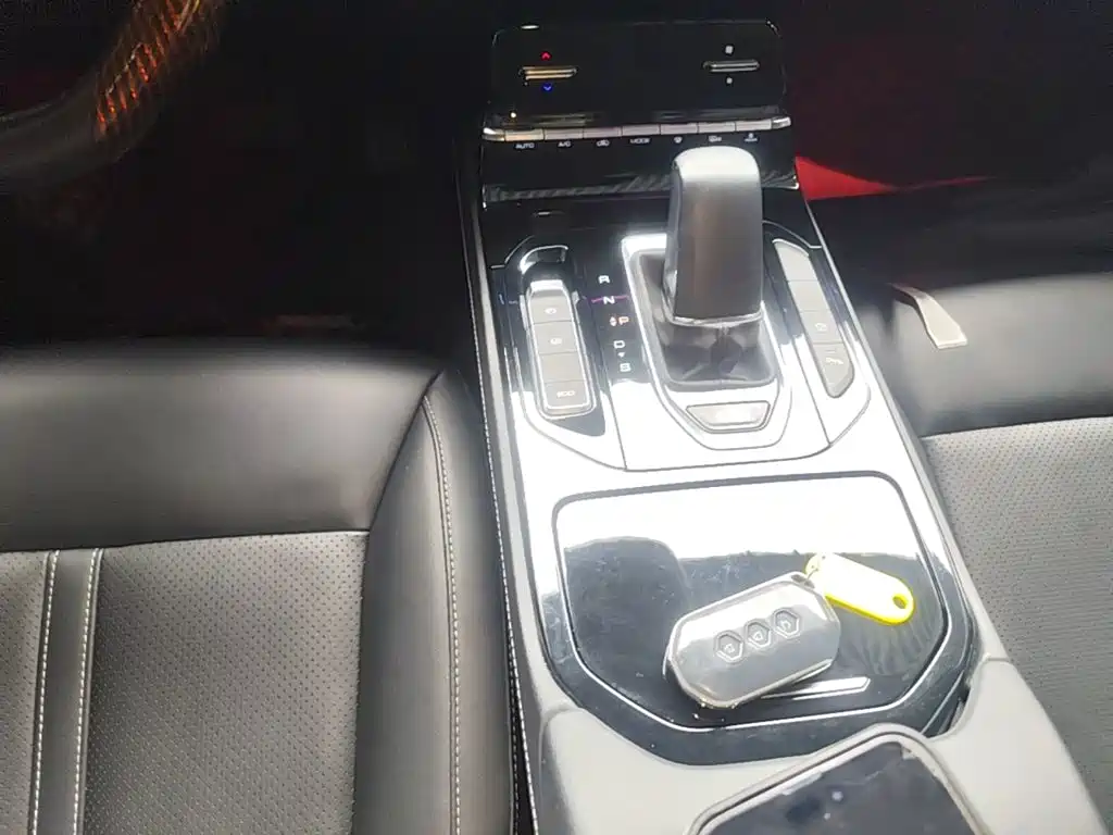 Wuling Victory — миниатюра 14