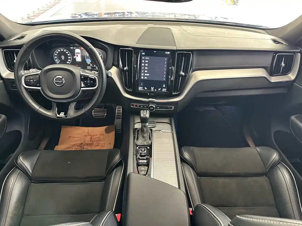 Volvo XC60 — миниатюра 5