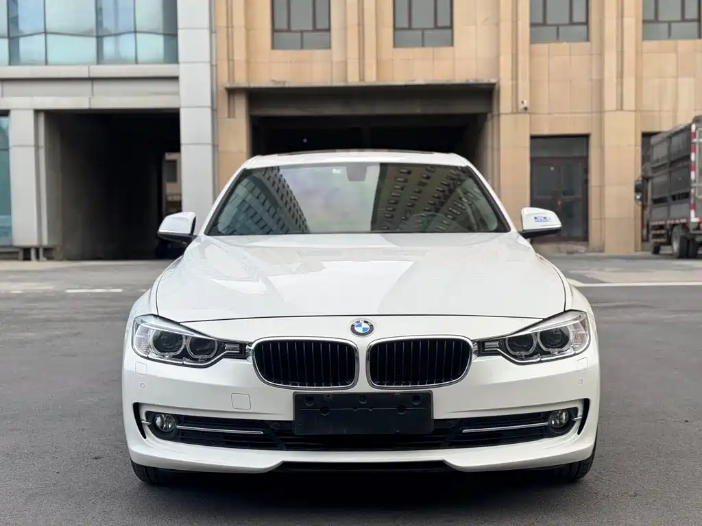 BMW 3 Series — миниатюра 2