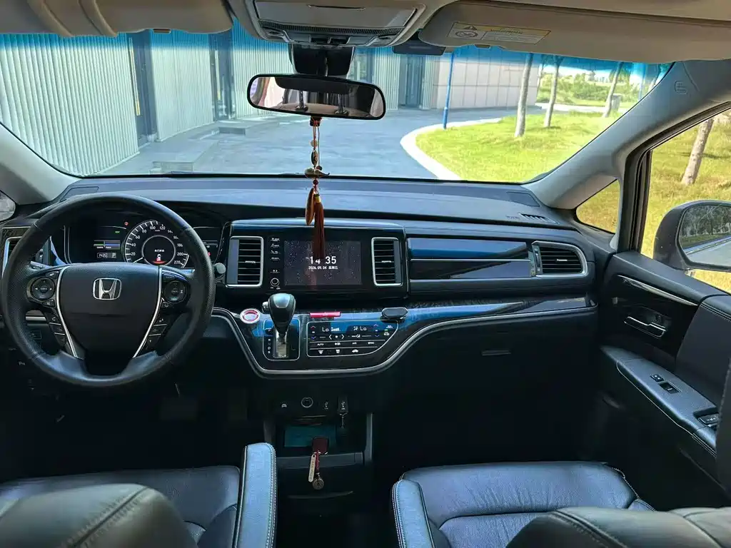 Honda Elysion — миниатюра 5
