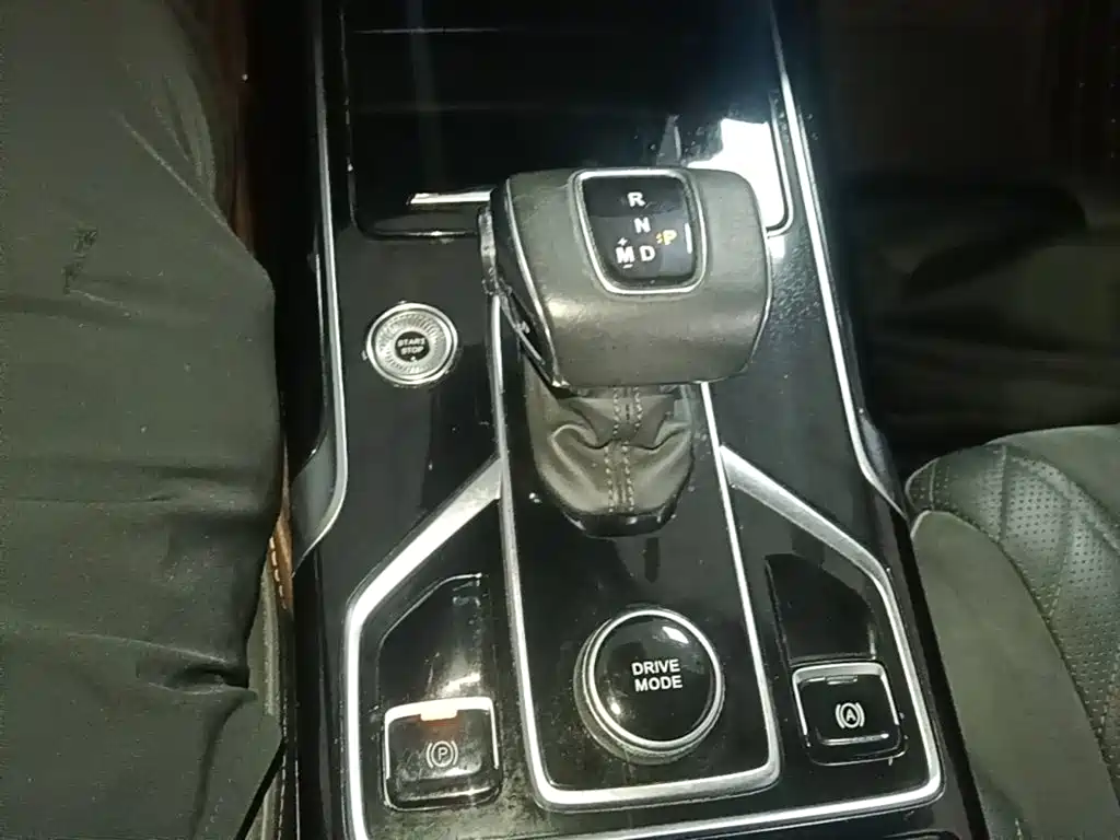 Hongqi Hongqi HS5 — миниатюра 14
