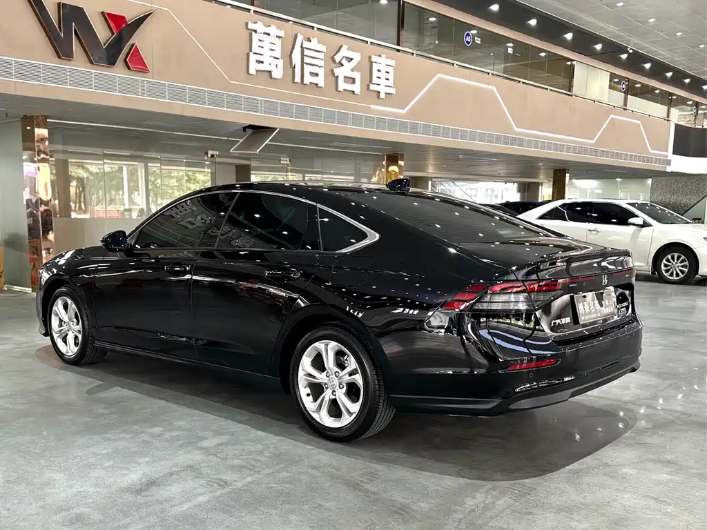 Honda Accord — миниатюра 16