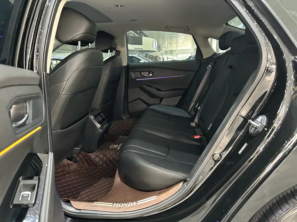 Honda Accord — миниатюра 11