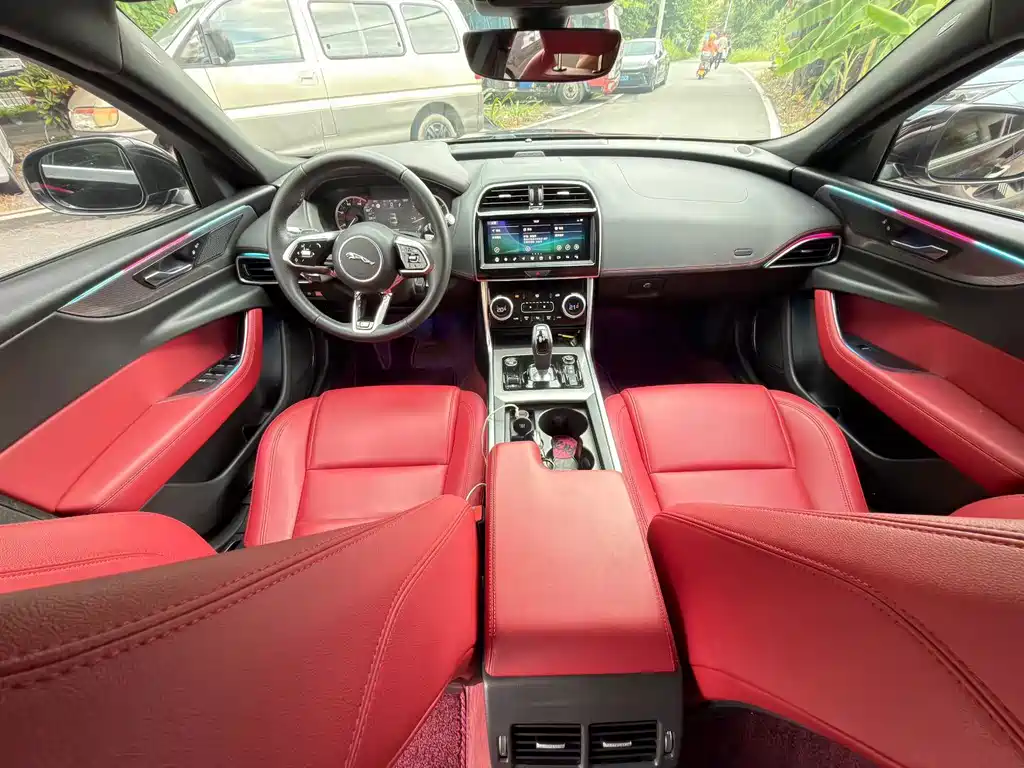 Jaguar XEL — миниатюра 4