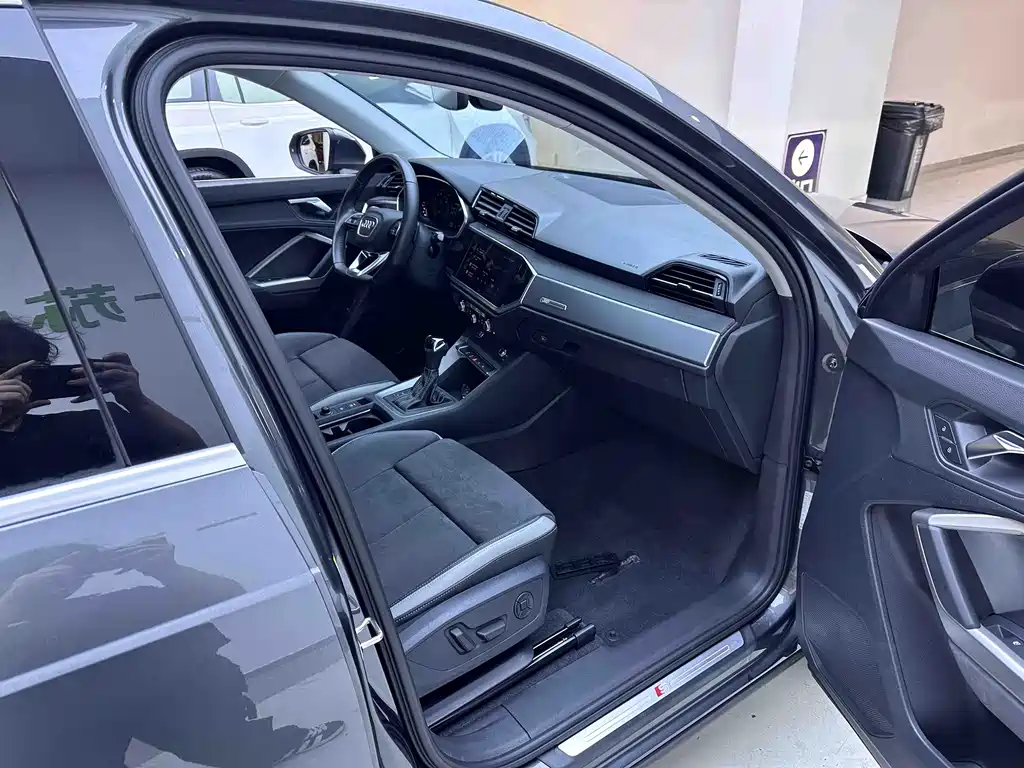 Audi Q3 — миниатюра 11