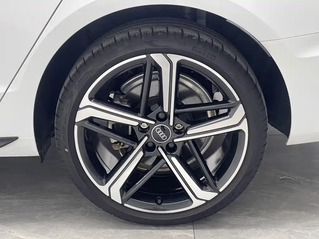 Audi A4L — миниатюра 19