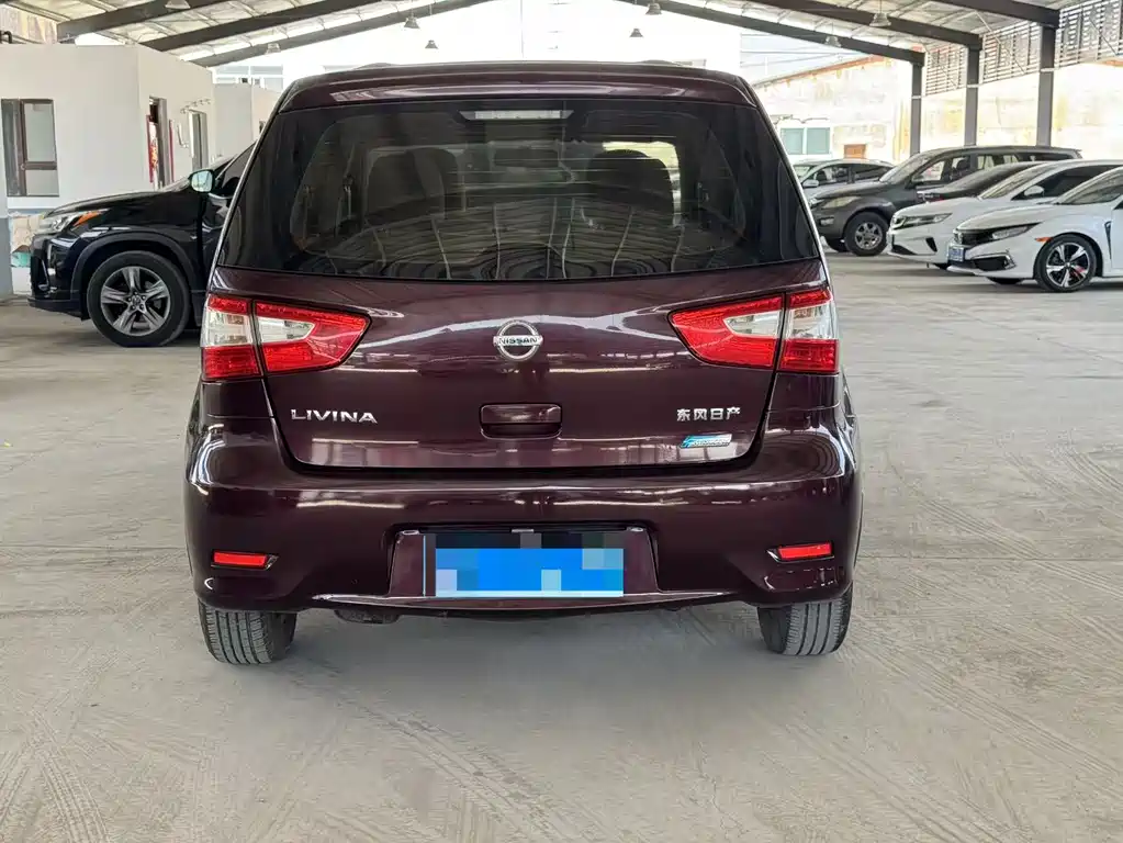 Nissan Livina — миниатюра 8